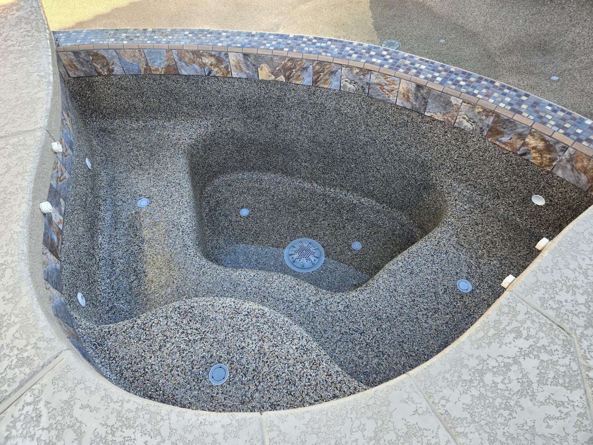 Gallery photos for Crystal Clear Acid Wash for a Sparkling Pool Oasis: Image #5